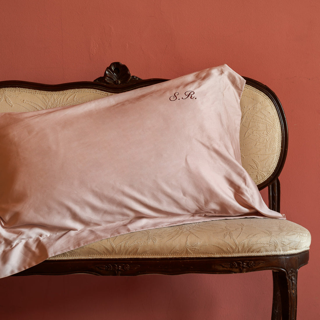 Satin Pillowcases with Three Ruffles DACH
