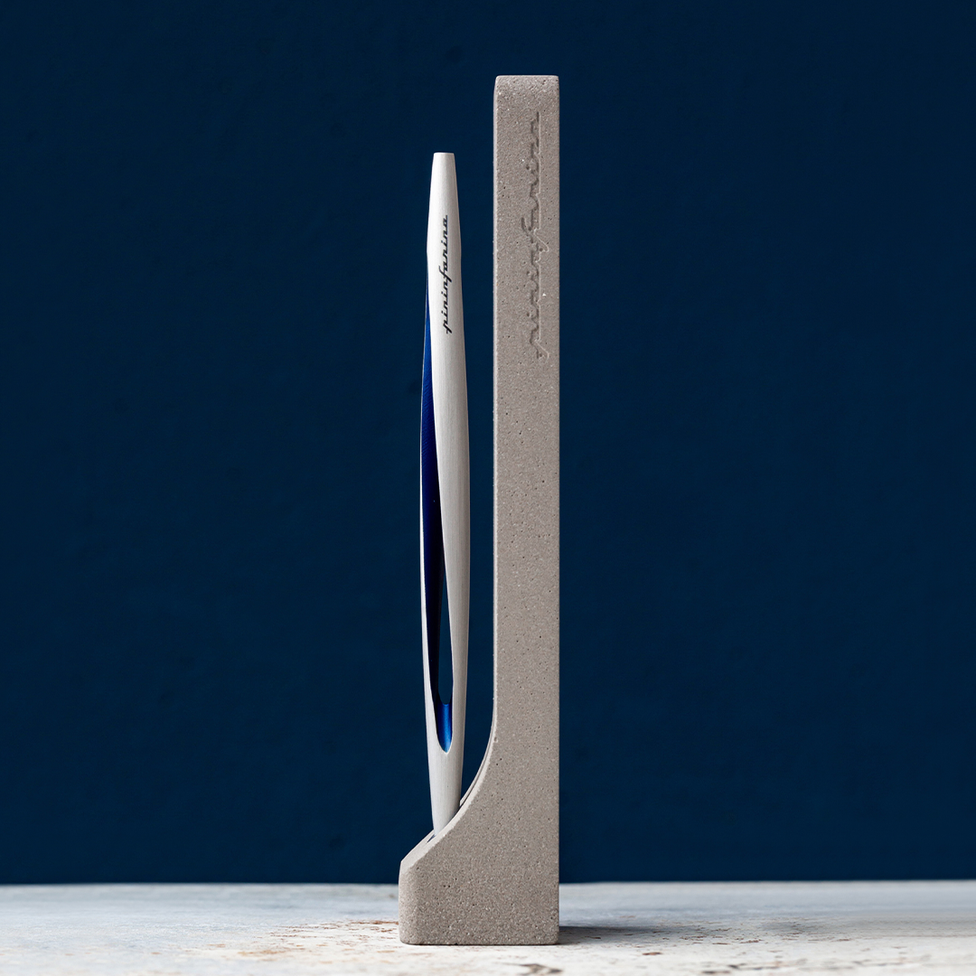 Pininfarina Aero Ethergraf – Inkless Stylus with Raw Concrete Desk Stand