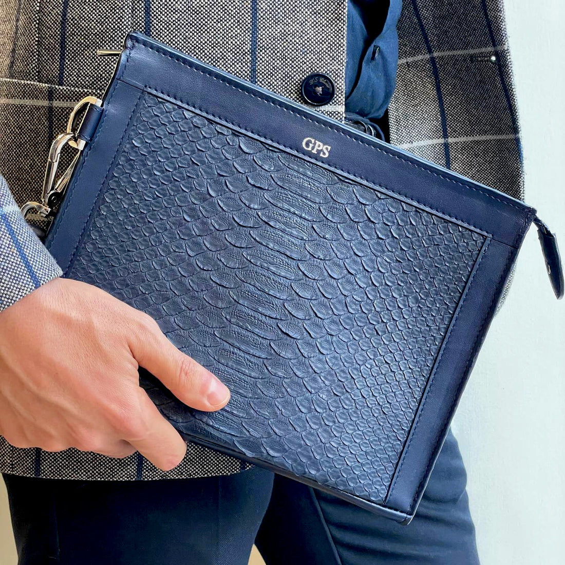 Pochette clutch mod. "Conquistatore" borsello Uomo in vera pelle di Pitone Personalizzabile con iniziali - Blu scuro