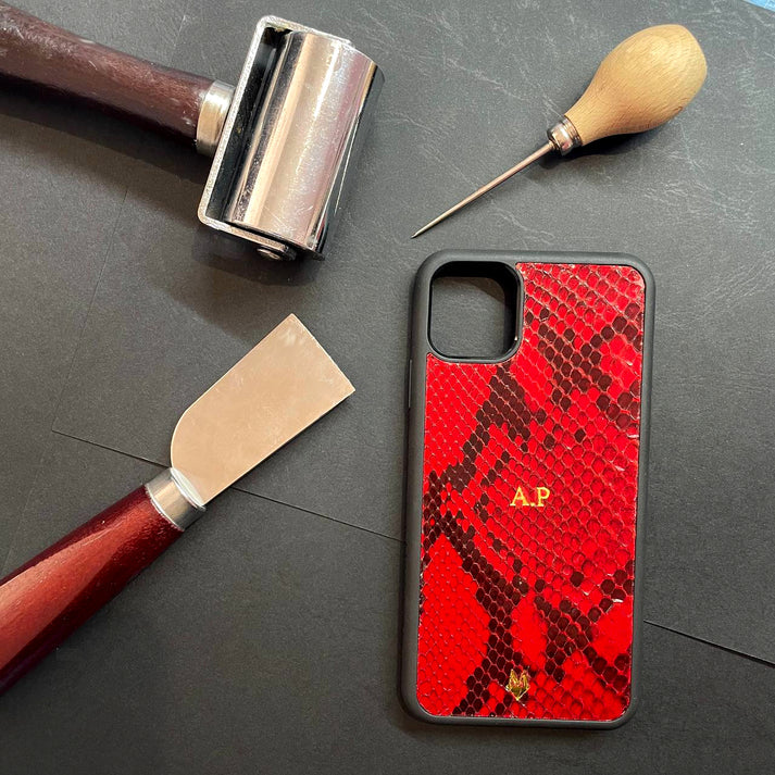 Cover in vera pelle di Pitone Personalizzabile iPhone 17/16/15/14/13/12