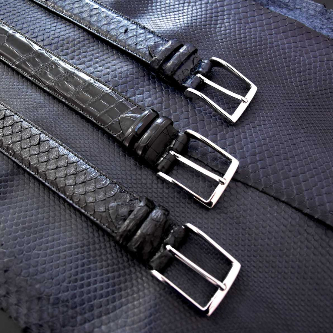 Cintura Uomo in pelle di Coccodrillo Nero Personalizzabile - MESPECTA Italia