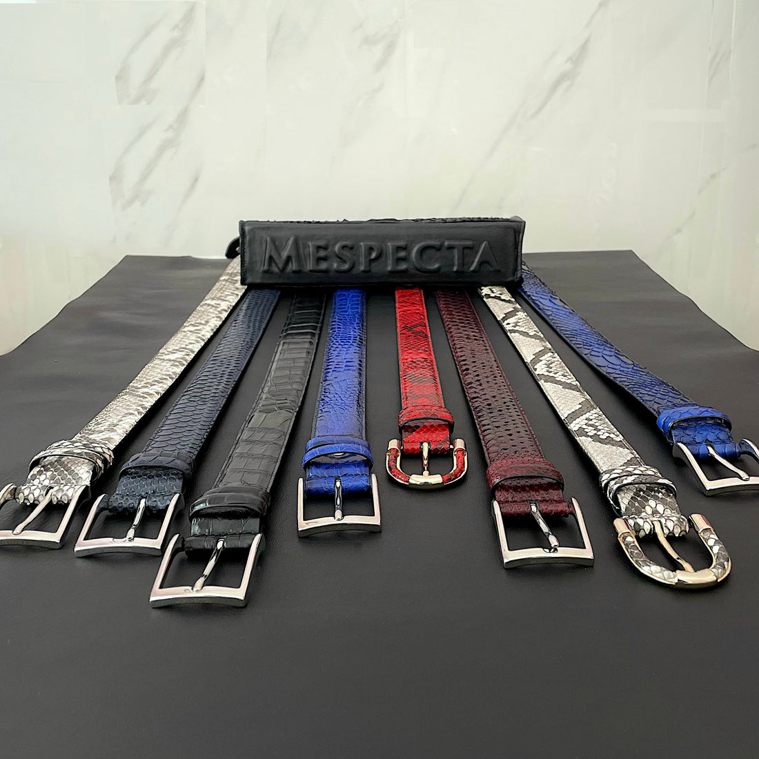 Cintura Uomo in pelle di Coccodrillo Blu Personalizzabile - MESPECTA Italia
