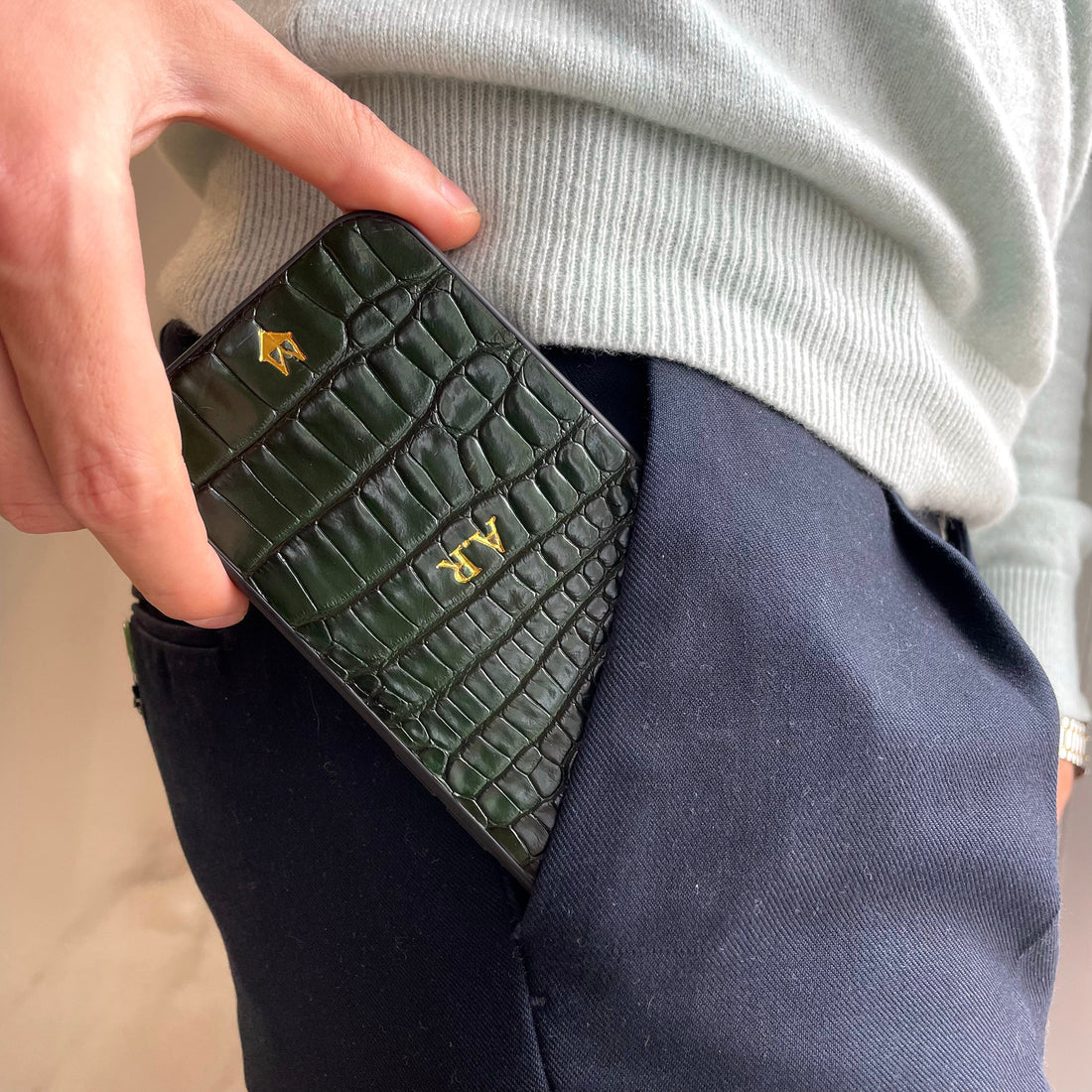 Cover in vera pelle di Coccodrillo iPhone MagSafe 17/16/15/14/13/12  Verde Bosco