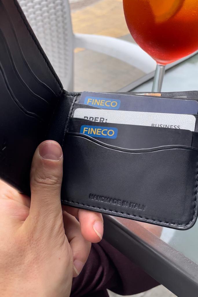 Portafoglio  mod. "Esemplare" in vera pelle di Coccodrillo Nero Personalizzabile