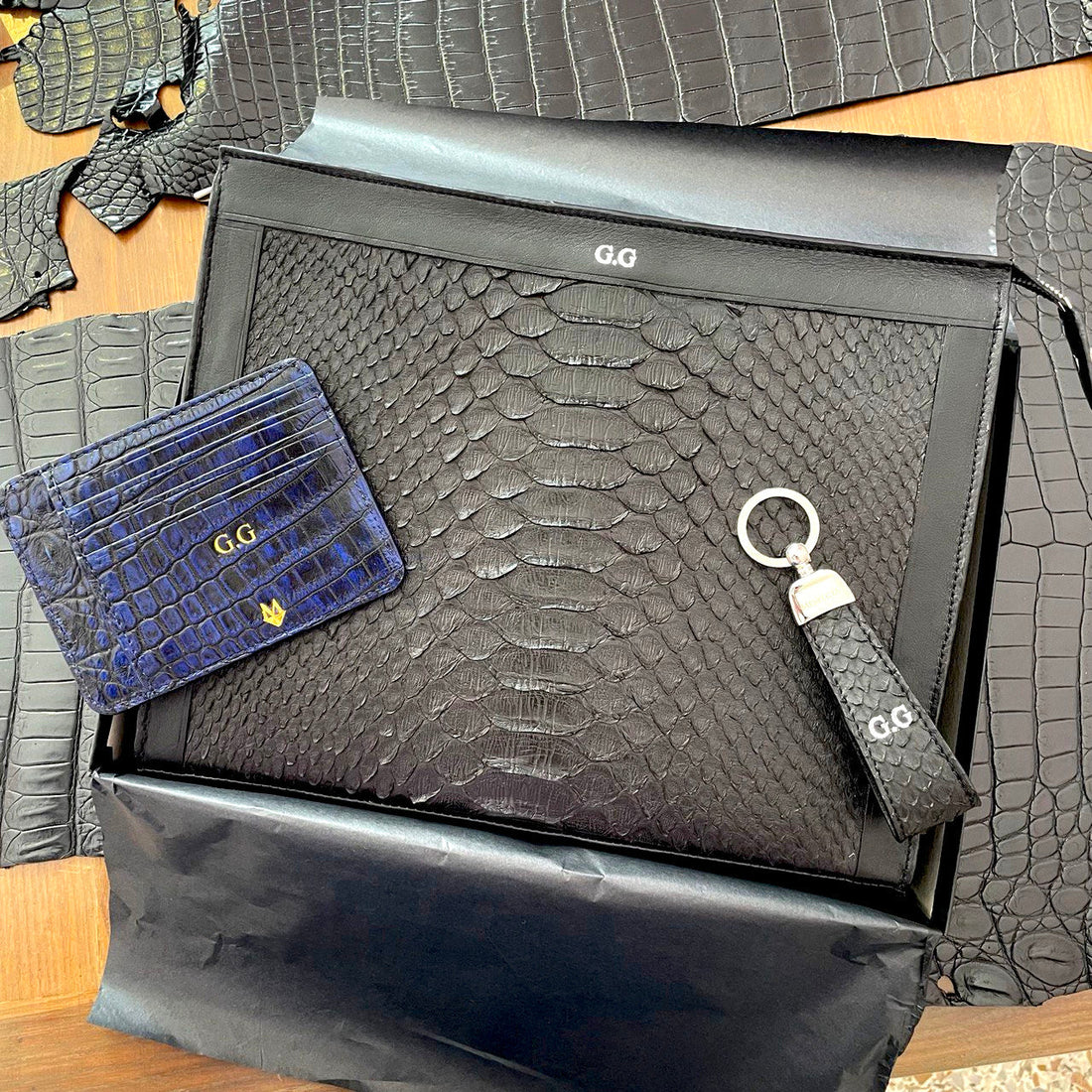 Pochette Clutch Personalizzabile Borsa a mano Uomo in vero Pitone Nero - MESPECTA Italia
