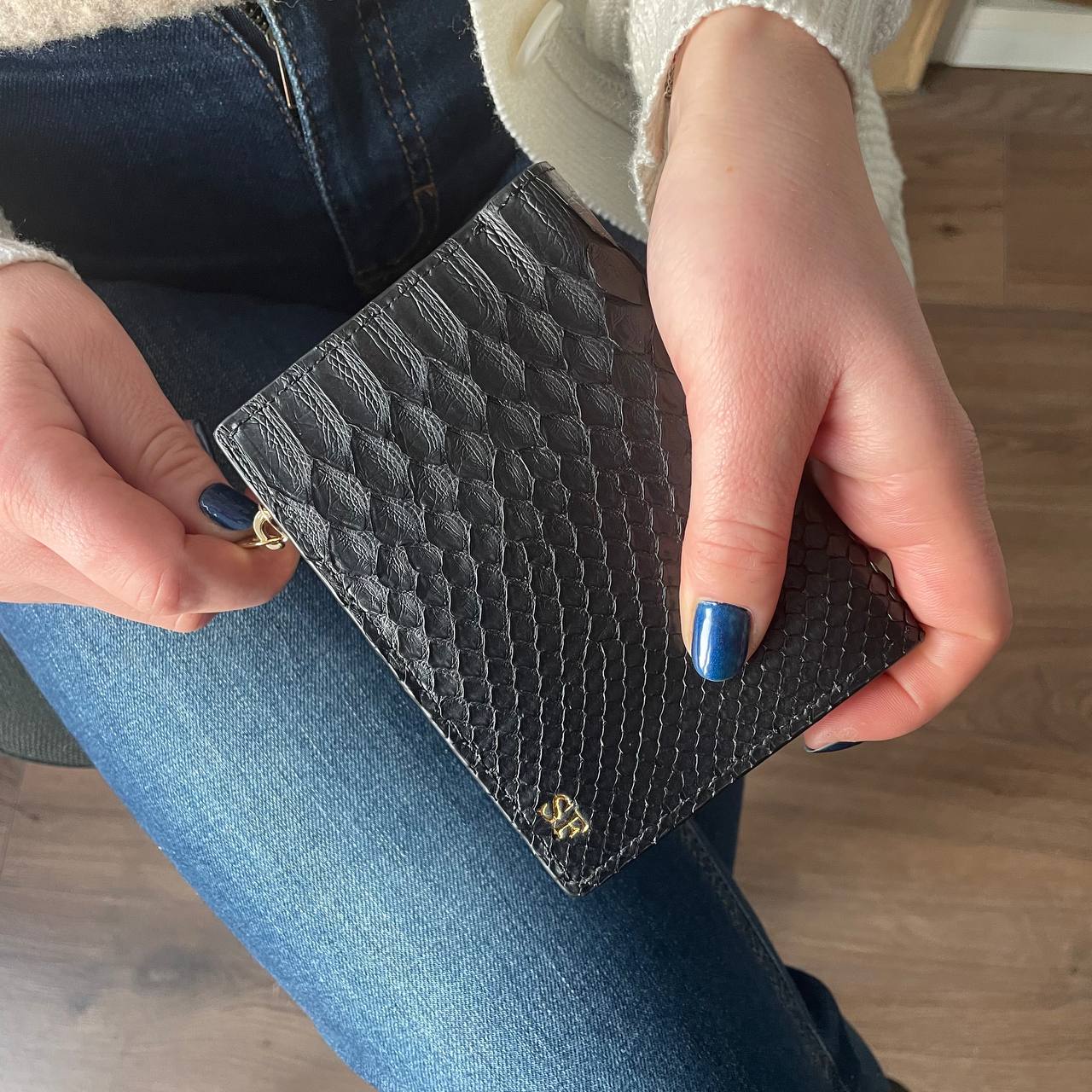 Portafoglio in vera pelle di Pitone Nero con Cuore di Pitone Rosso Personalizzabile