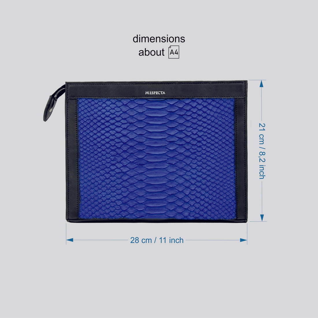Pochette Borsa a mano Tablet Uomo in vero Pitone Personalizzabile Blu Royal - MESPECTA Italia