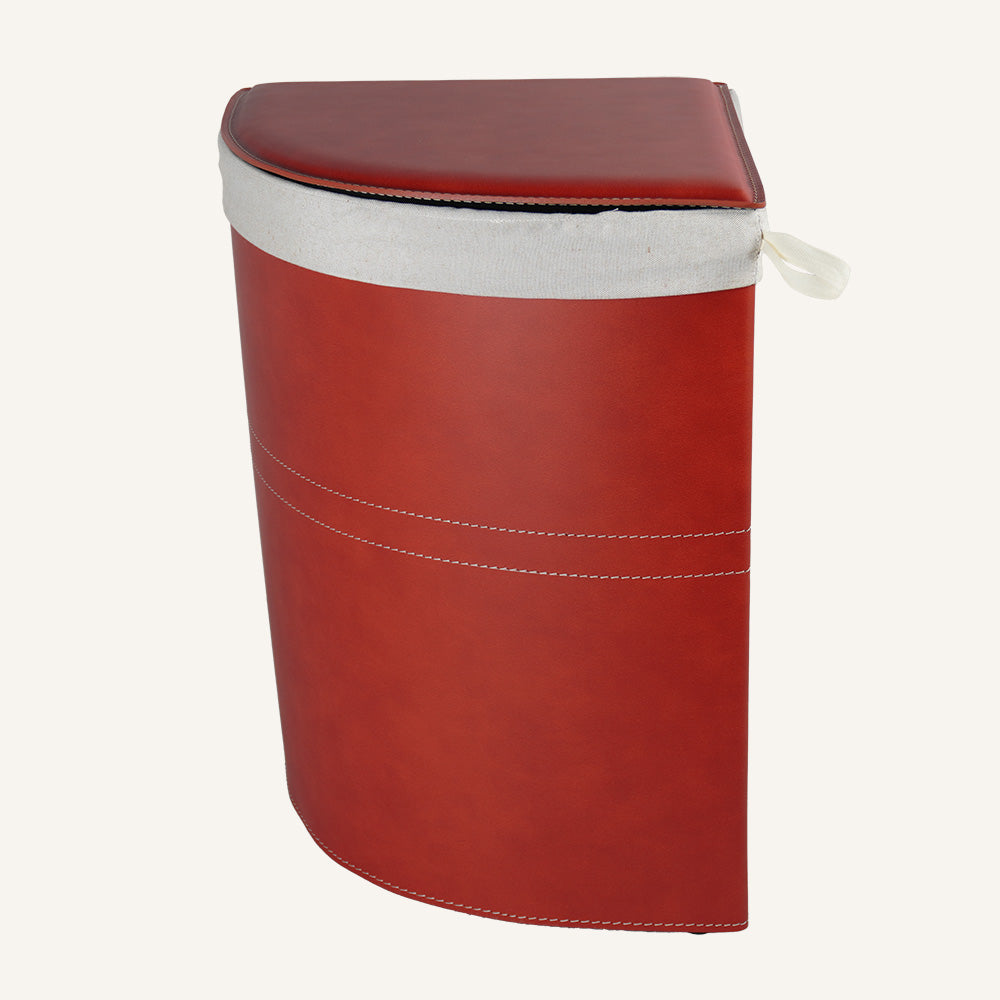 Portabiancheria ad angolo in cuoio SIMON - Rosso, Deluxe
