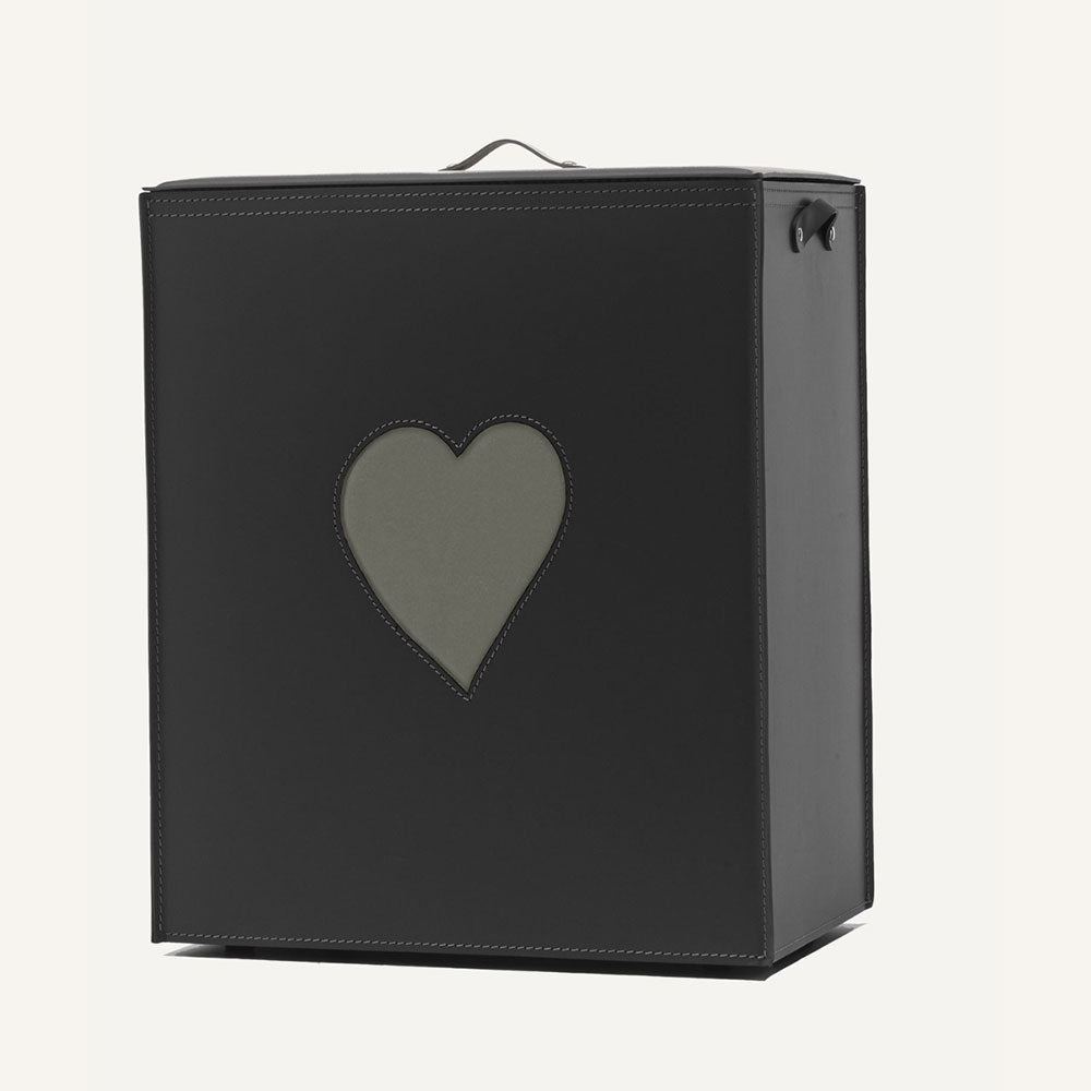 Portabiancheria di design con cuore ADELE